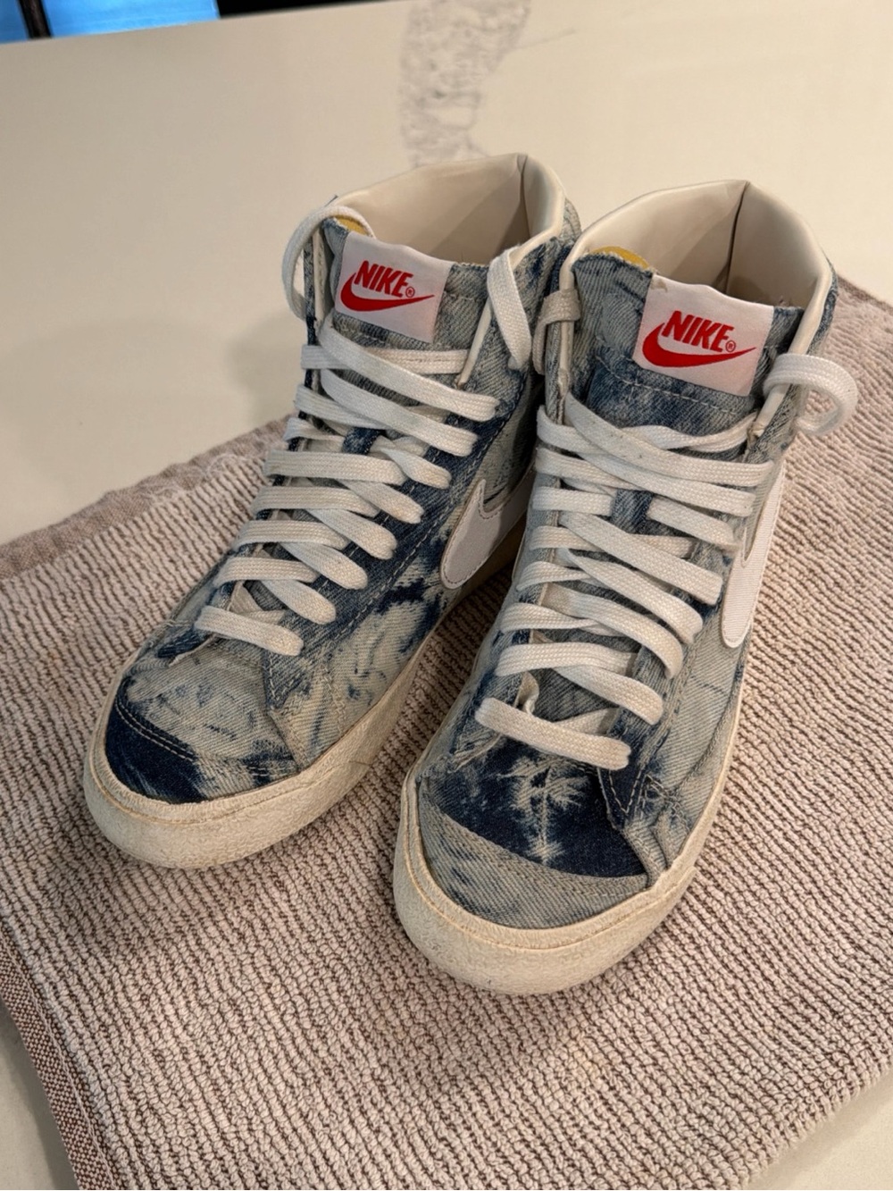 Nike Blazer Mid 77 Washed Denim Size 6 Blue Casual Sneakers Shoes